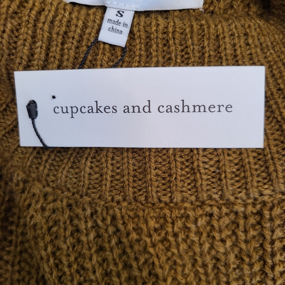 Cupcakes and Cashmere Griffith Vintage Gold Chunky Knit Sweater Small - Picture 9 of 13